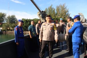 Kapolda Aceh Cek Kapal Patroli Antareja 7007 BKO Baharkam Mabes Polri