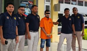 Penyidik Polda Aceh Serahkan Abu Laot beserta Barang Bukti ke Jaksa