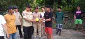 Muhammad Andra Zulfaidi.ST silahturahmi dengan warga pulo Aceh.