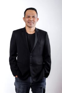 Zulfitri ( Joel Bungalow ) Membangun Ekonomi Kreatif dan Pengembangan Pariwisata