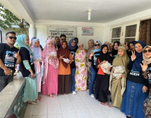 Relawan pastisatu Prabowo Subianto Indonesia satu Aceh, menggelar bakti sosial dalam rangka Jumat Berkah ke Panti Asuhan