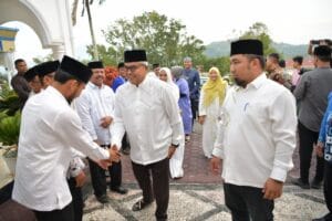 Silaturrahmi ke Aceh Besar, Pj Gubernur Aceh Santuni Anak Yatim