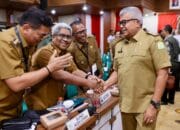 Pj Gubernur Minta Pemerintah Kabupaten/Kota Segera Tuntaskan Dana Hibah untuk KIP dan Panwaslih