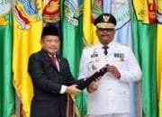 Mendagri Lantik Safrizal Jadi PJ Gubernur Aceh, Sampaikan Terima Kasih Atas Pengabdian Bustami