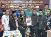 Resmi Mendaftar, Pasangan Mukhlis Basyah-Tgk M Jazuli Harap Pilkada Aceh Besar 2024 Berjalan Adil dan Netral