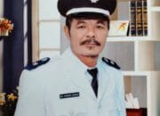 Keuchik M.Yusuf Gulo Ajak Warganya Kibarkan Bendera Merah Putih Sambut HUT RI ke-79 Tahun