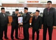 Pj Bupati Aceh Besar Sampaikan KUPA, PPAS, dan Raqan RPJPD ke DPRK Aceh Besar
