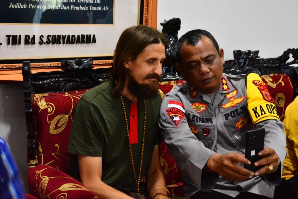 Pilot Philip Akhirnya Dibebaskan