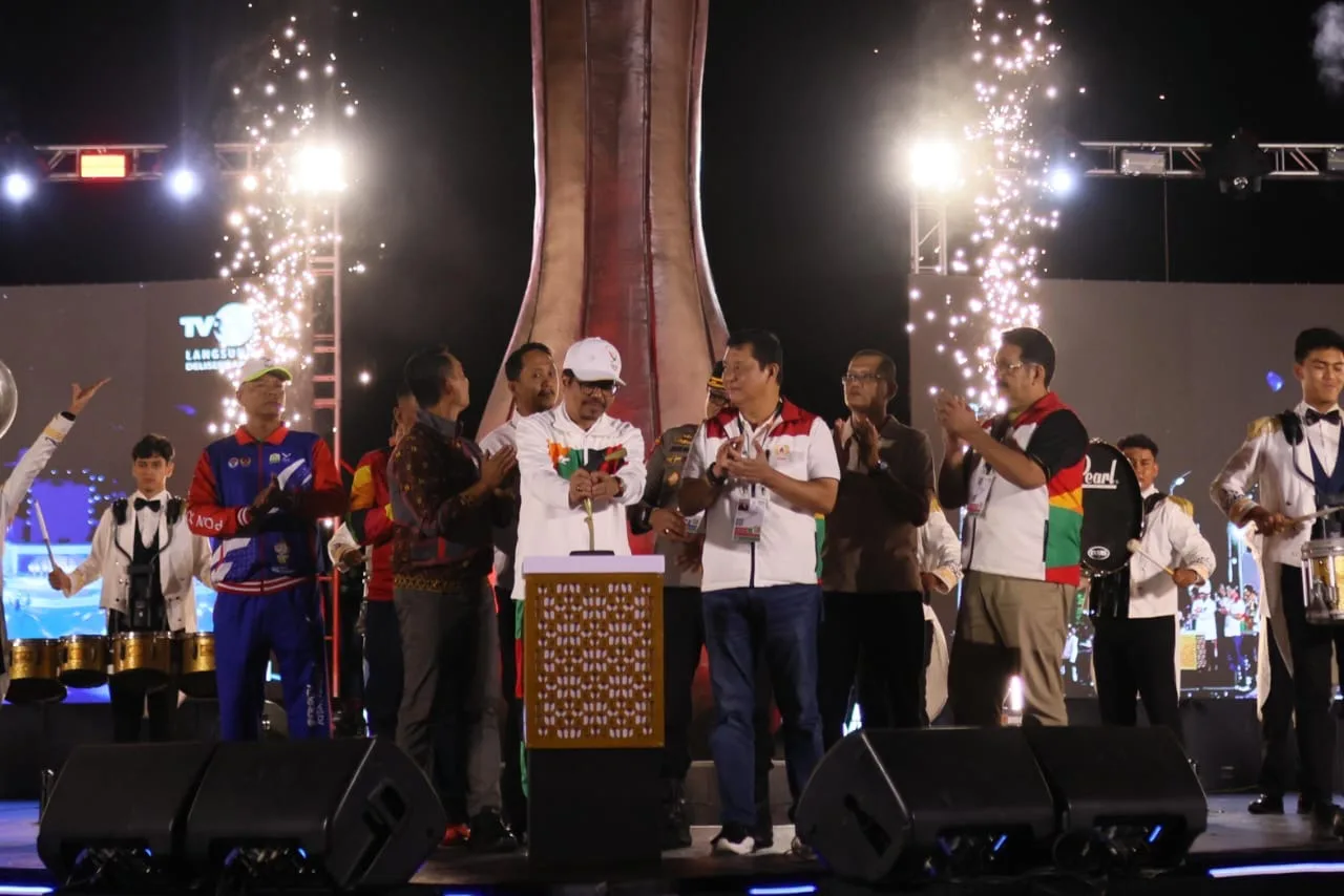 penutupan pon aceh meriah