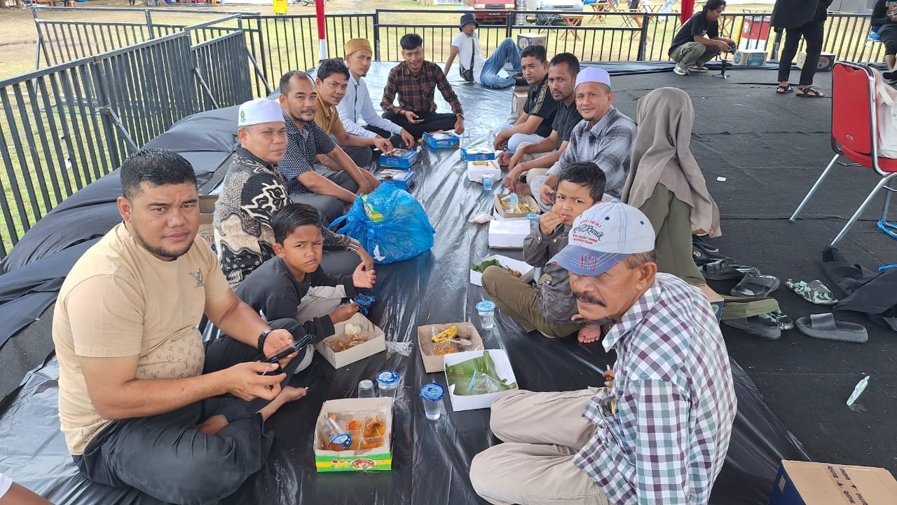 Expo PON sambut maulid nabi 1200 nasi kotak
