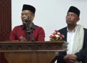 Pasangan Mukhlis Basyah – Tgk M Jazuli mengusung visi “Menuju Aceh Besar Sejahtera dalam bingkai syariat islam”