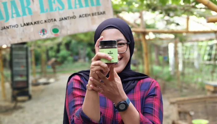 Menggagas Masa Depan Berkelanjutan Melalui Budidaya Madu Linot di Aceh Besar