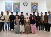 Pj Bupati Iswanto Salurkan Bantuan Uang Saku untuk Duta Aceh Besar di MTQ Samarinda