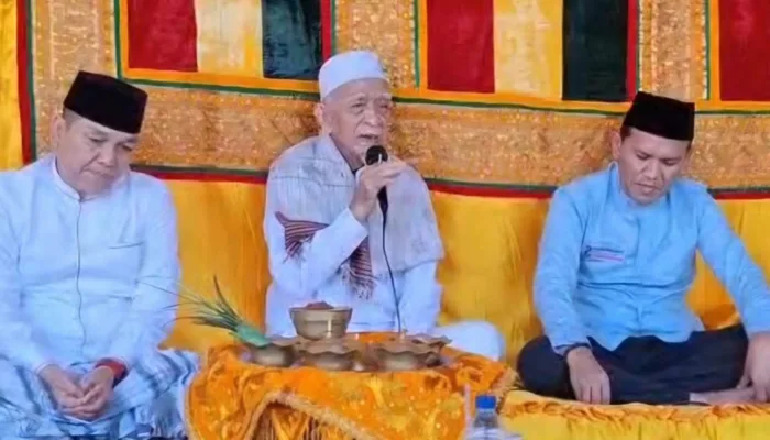 Ulama Aceh Barat Abuya Mustafa Sambut Kedatangan Dek Fadh Calon Wakil Gubernur Aceh