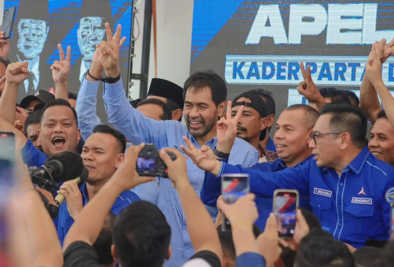 Partai Demokrat Aceh Gelar Apel Siaga Se-Aceh Untuk Pemenangan Mualem - Dek Fadh