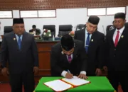 Pj Bupati Aceh Besar Tandatangani Nota Kesepakatan KUA-PPAS APBK 2025