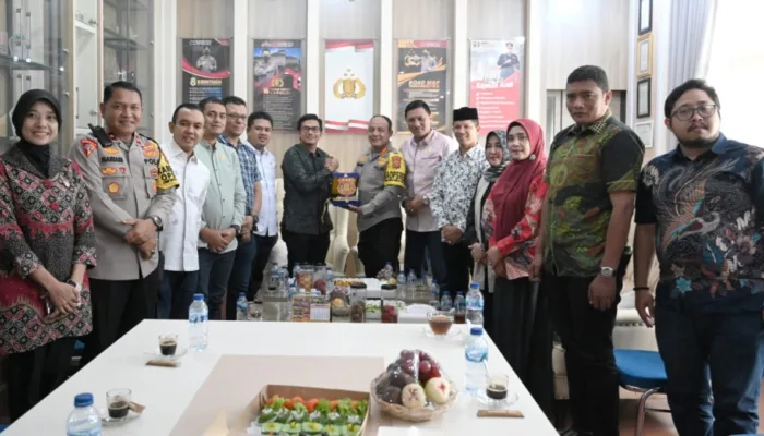 Pimpinan DPRK Silaturrahmi dengan Kapolresta Banda Aceh