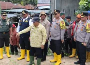 Kapolda Aceh Achmad Kartiko Tinjau Lokasi Banjir di Aceh Tamiang