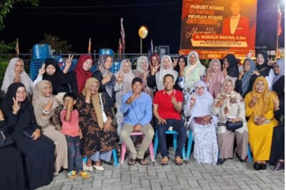 Pasukan Inong Balee Aceh Rayeuk Dukung Cagub Mualem - Dek Fadh dan Pasangan ADAB Sebagai Bupati Aceh Besar