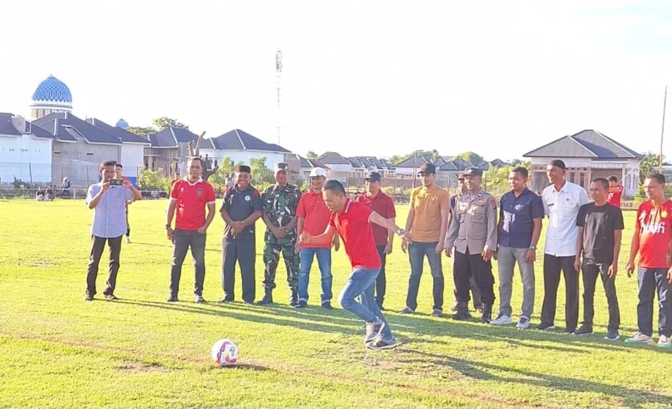 Aduen Mukhlis Buka Turnamen Sepak Bola Hut PSD Cot Sibati