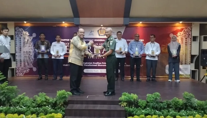Kodam IM Raih Peringkat Terbaik II dalam Penganugerahan Aceh TREFA Award TA 2024