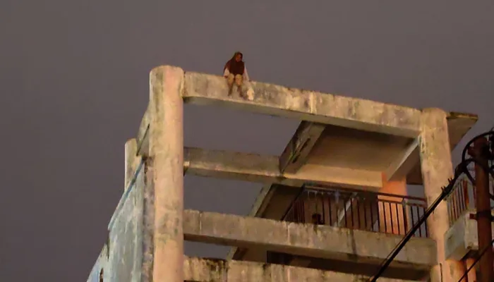 Kapolsek Peukan Banda dan Keluarga Gagalkan Seorang Gadis yang akan Bunuh Diri