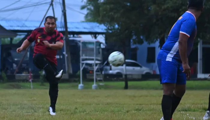 Hentakan Elkapiten Iswanto Menangkan Pemkab Abes FC Vs Angkasa FC Part 3 2-1