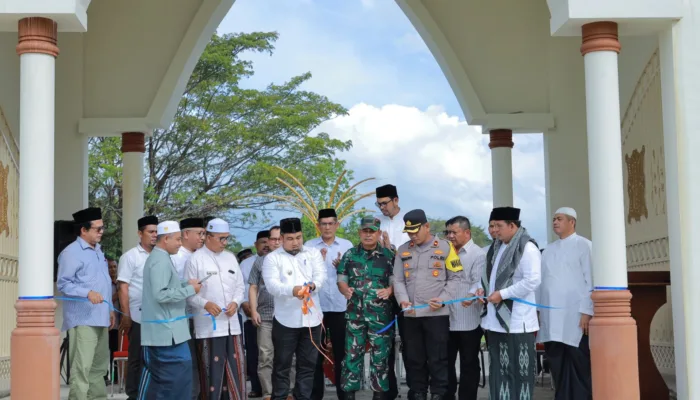 Pj Bupati Aceh Besar Resmikan Pagar Masjid Agung Al Munawwarah Kota Jantho