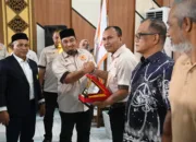 Pj Bupati Iswanto Harap Pengurus KONI Aceh Besar Komit Tingkatkan Prestasi Olahraga