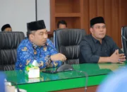 Pj Bupati Iswanto Kenalkan Perangkat Daerah Kepada Bupati dan Wakil Bupati Aceh Besar Terpilih