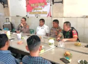 Kapolsek Kuta Alam Perkuat Keamanan Gampong Lampulo Lewat “Jum’at Curhat “