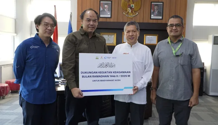 Mubadala Energy Serahkan 250 Paket Ramadan untuk USK