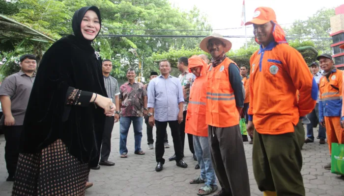 Illiza Bakal Berangkatkan Umrah Petugas Kebersihan Teladan