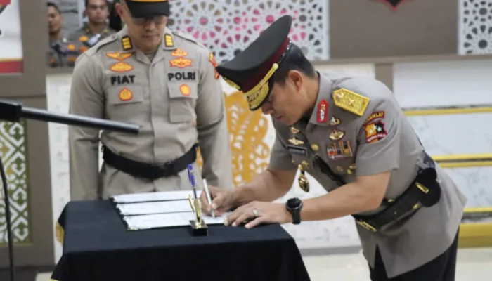 Kapolda Aceh Irjen Dr. Achmad Kartiko Pimpin Upacara Sertijab Wakapolda Aceh