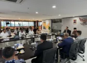 Mualem, Kepala Daerah Pertama di Terima AHY