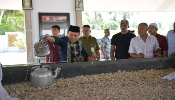 Wagub Aceh Ziarah ke Makam Habib Bugak