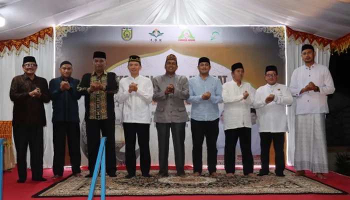 Iringan Shalawat Badar dan Rapai Geleng Warnai Pembukaan FDK se- Kota Banda Aceh di Gampong Surien