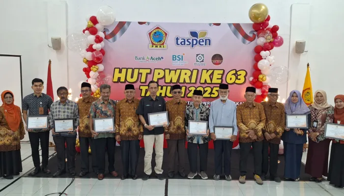 HUT PWRI KE 63, Media Acehinspirasi Menerima Piagam Penghargaan Dari PWRI Aceh