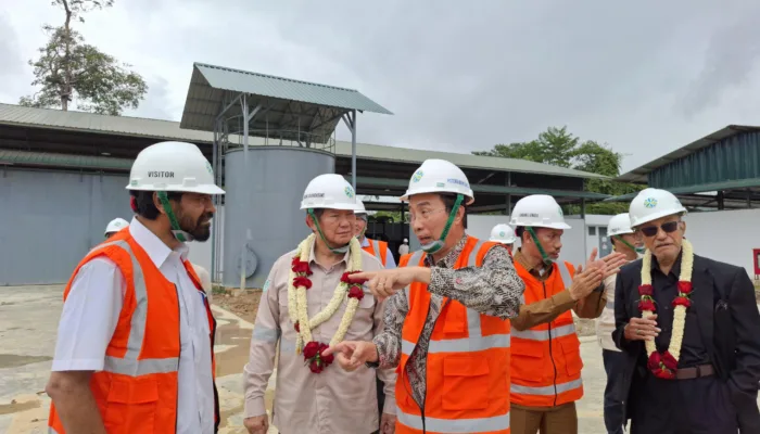 Mualem Usulkan Pembangunan Pabrik Penggilingan Gabah kepada Hashim