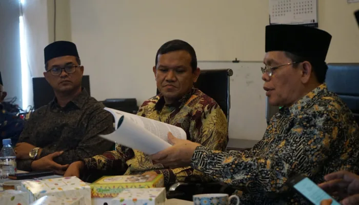 Wakil Gubernur Aceh Temui Sekjen MUI, Bahas Status Tanah Wakaf Blang Padang