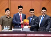 Plt Sekda Sampaikan Raqan RPJMA 2025-2029 di Rapat Paripurna DPRA