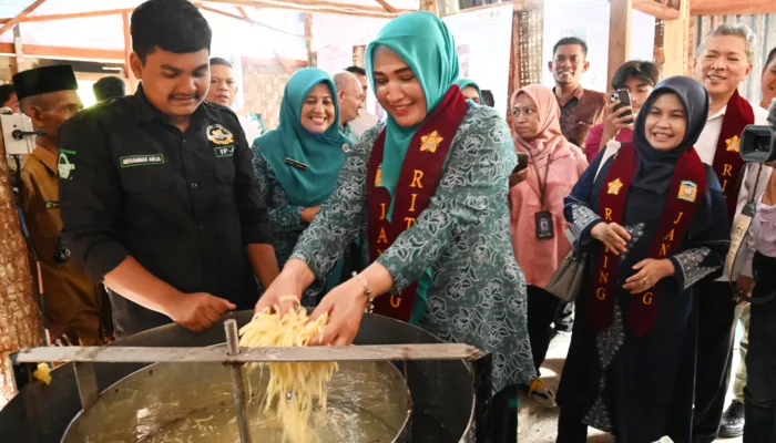 Ketua TP PKK Aceh Ajak Masyarakat Manfaatkan Janeng untuk Tingkatkan Ekonomi Keluarga