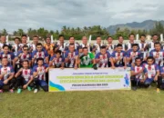 Dua Legend Sepak Bola Aceh Besar Kembali Merumput di Lapangan Serimusim Lampuuk