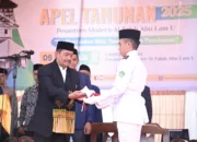 Wakil Bupati Syukri Inspektur Apel Tahunan Khutbatul ‘Arsy Ponpes Modern Abu Lam U