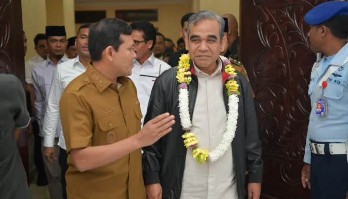 Wakil Gubernur Fadhlullah Sambut Kedatangan Ketua MPR RI Ahmad Muzani di Banda Aceh