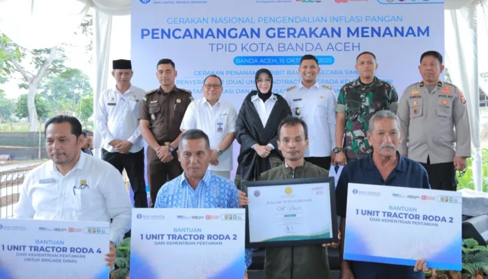 Illiza Canangkan Gerakan Menanam TPID Banda Aceh