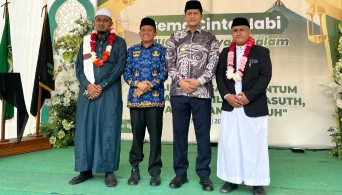 Bupati Aceh Selatan Kukuhkan Pimpinan Pesantren Ma’had Ulumul Qur’an dan TPQ Ulumul Qur’an Aceh Selatan