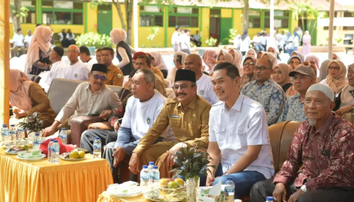 Sekda Hadiri Reuni Akbar Ulang Tahun ke-44 SMAN 1 Peusangan