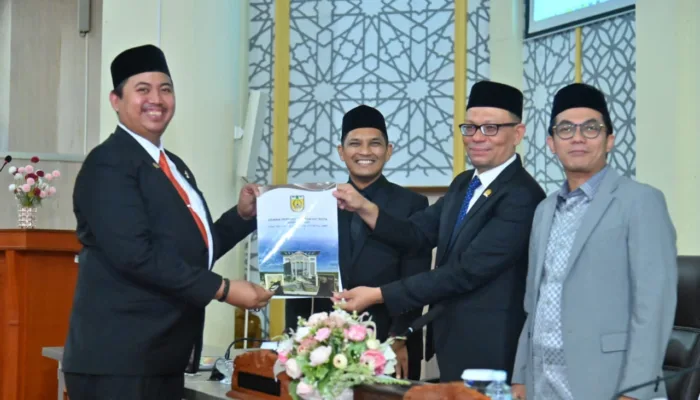 Fraksi PKS Minta Walikota Tambah Anggaran untuk Perbaiki Jalan Berlubang