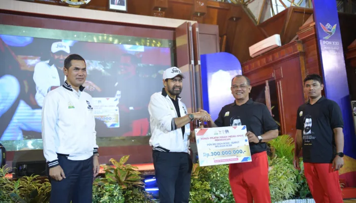 Gubernur Aceh Serahkan Bonus Rp72,9 Miliar untuk Atlet dan Pelatih Peraih Medali PON dan Peparnas